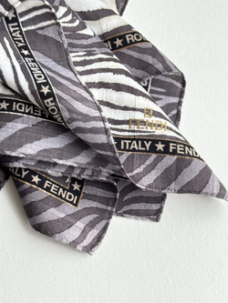 Платок «зебра» серый Fendi