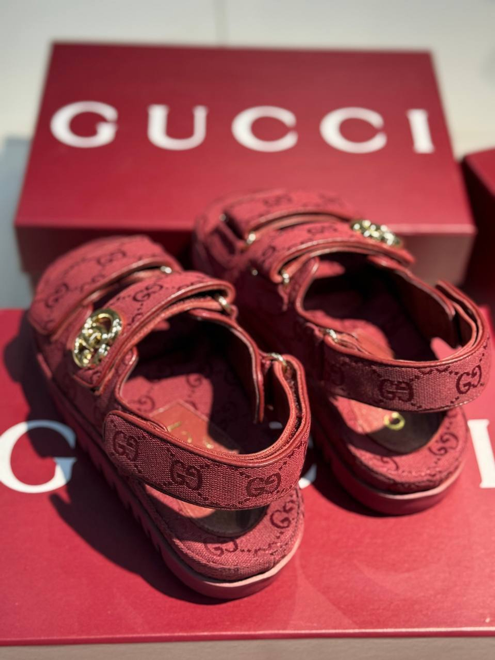 Сандалии Gucci