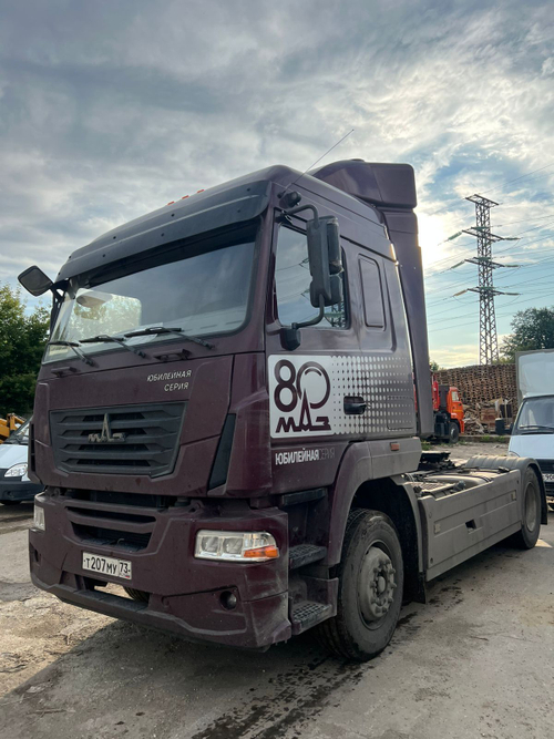 МАЗ 5440 4x2 Седельный тягач 54402L-2531-031 (Дизельный, 11,8 л, 454 л.с., АТ)