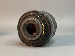 Canon EOS Rebel T2i kit 18-55mm f/3.5-5.6 IS 12.616 Кадров