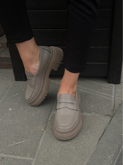 Лоферы из натуральной кожи