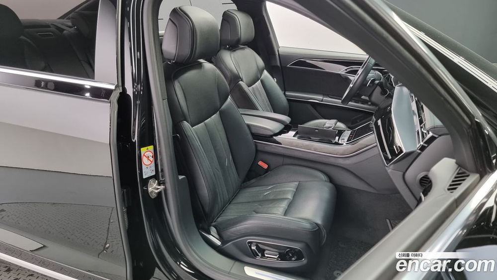 Audi A8 (D5) 55 TFSI Quattro LWB (05.2020)