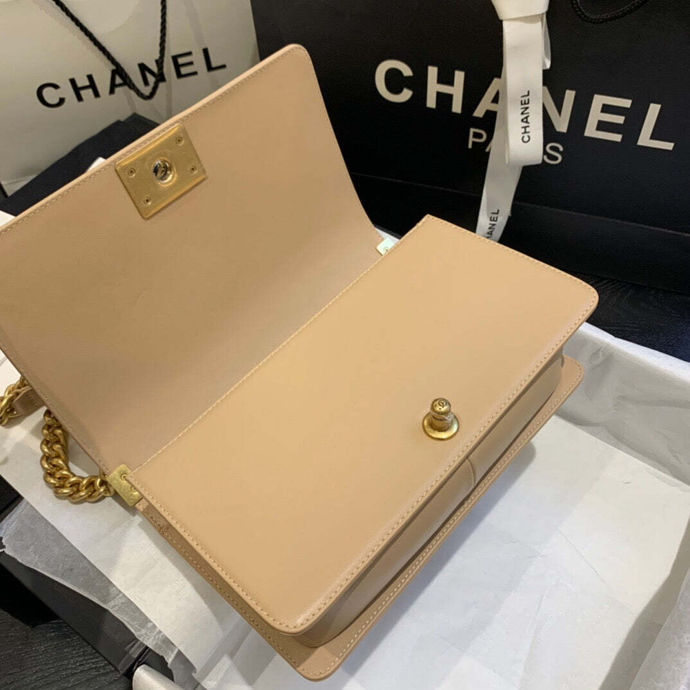 Chanel Boy 25 cm