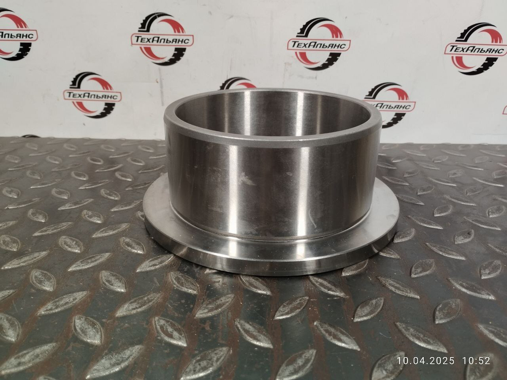 Втулка 195-21-32480