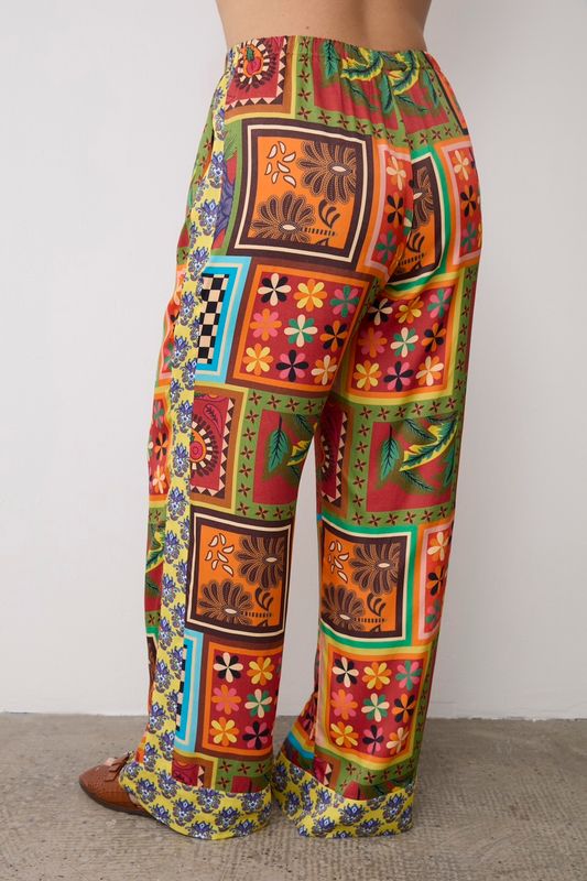 Костюм в пижамном стиле из вискозы, комбинированный принт