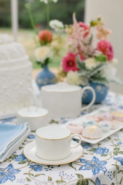 Wedgwood Чашка для чая/кофе Gio Gold 250 мл с блюдцем EAN 701587194891