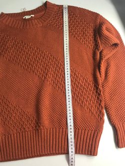 Джемпер Ostin цвета осени, маркировка XS, визуально на 42 размер