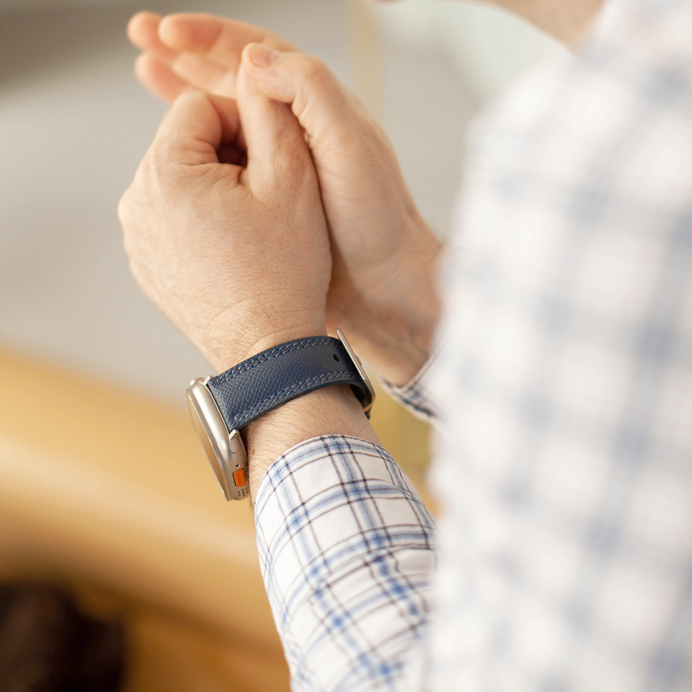 Ремешок для Apple Watch Ultra 49mm из кожи Saffiano синего цвета