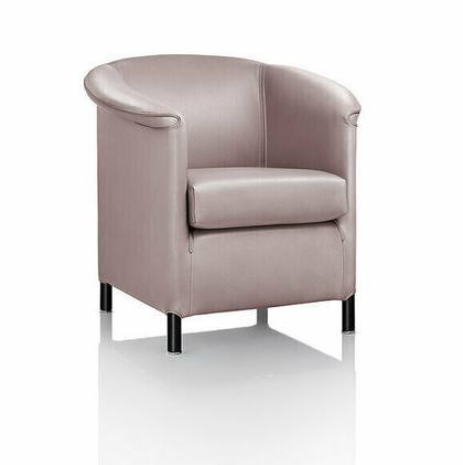 Кресло Wittmann Aura Armchair