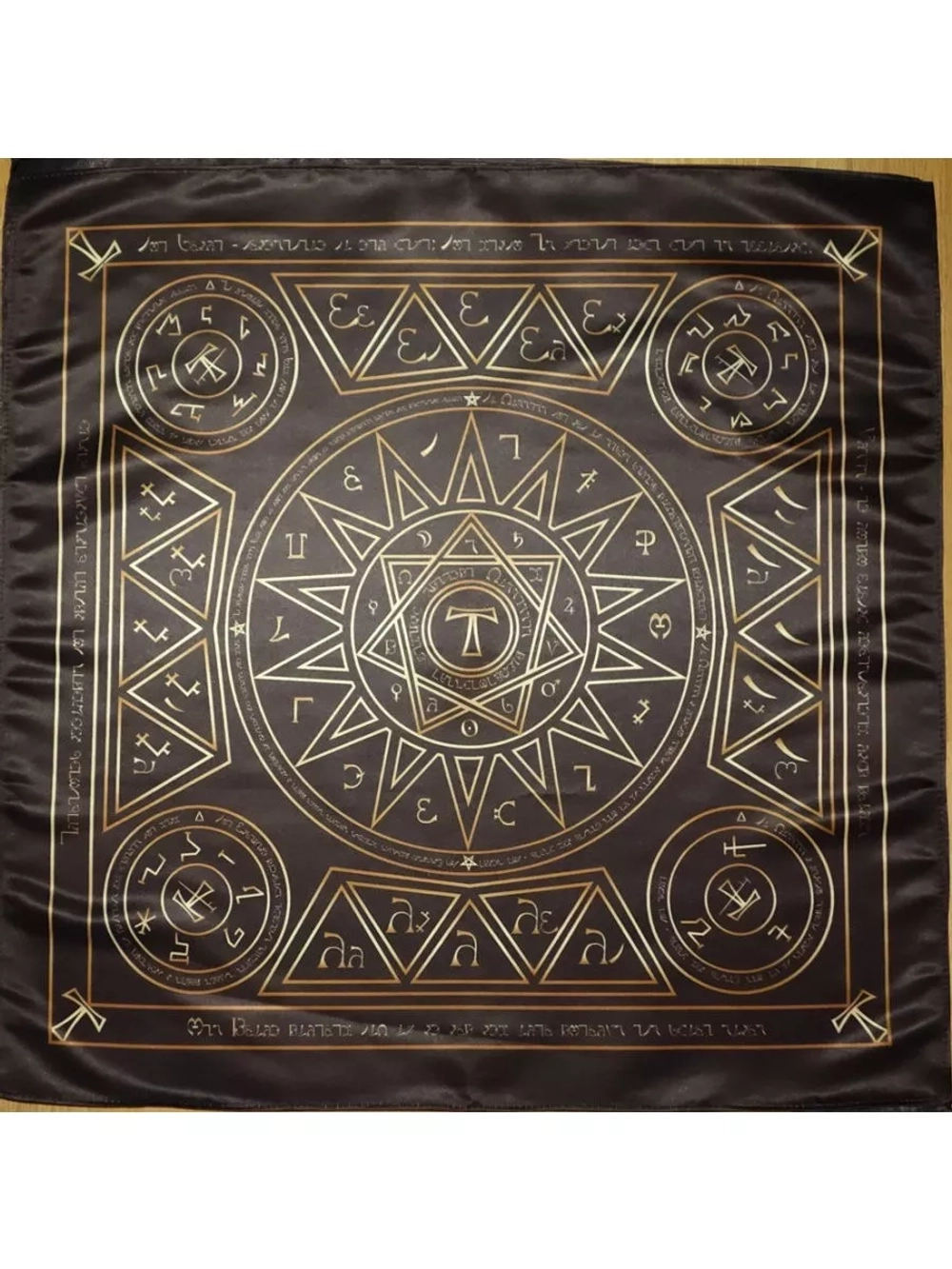 Скатерть четыре сторожевые башни Эноха