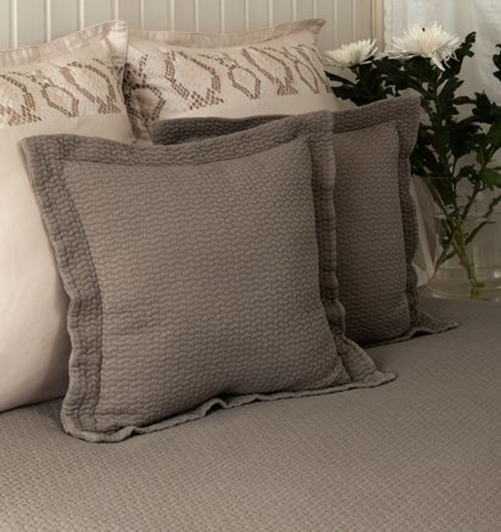 Элитная наволочка декоративная Verdi умбра от Luxberry Португалия