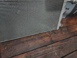 Радиатор охлаждения АКБ Mercedes GLE (V167) 18-нв Б/У Оригинал A1675000400