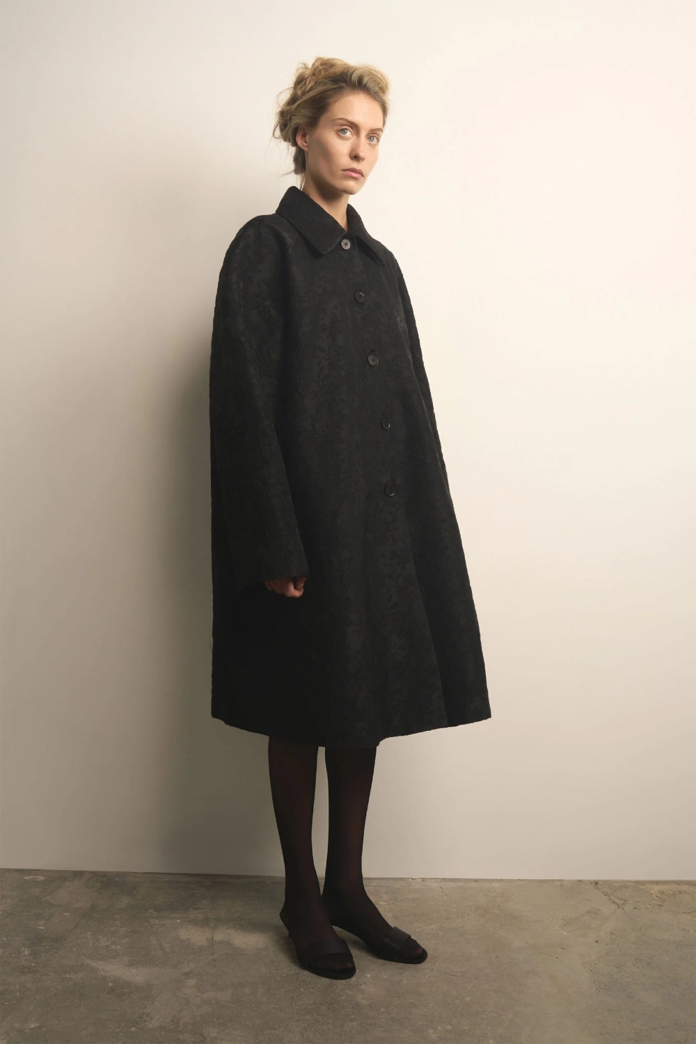 Плащ A-силуэта