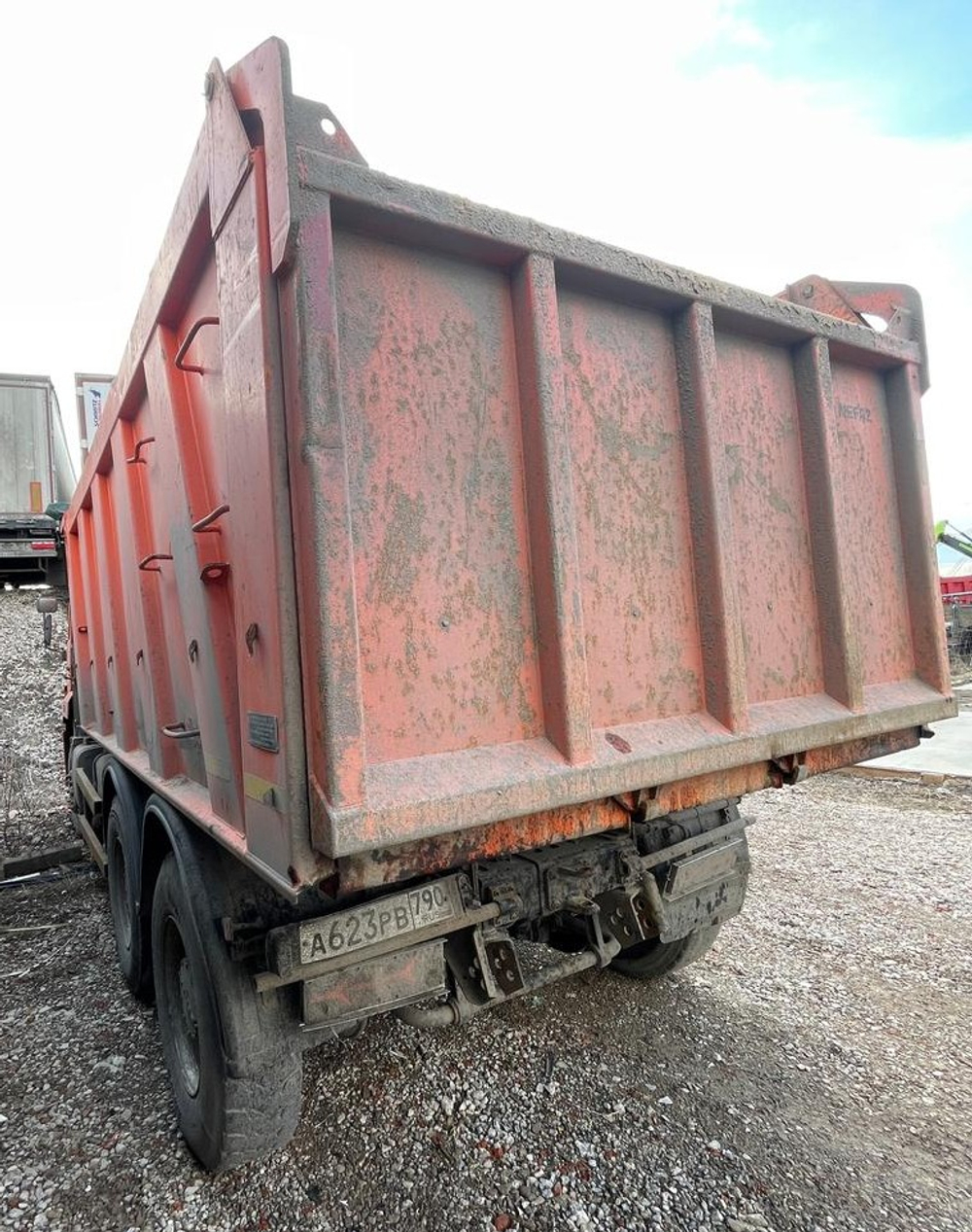 КамАЗ 6520 6x4 Самосвал 6520-53 (Дизельный, 11,8 л, 400 л.с., МТ)
