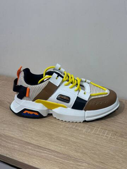 Кроссовки из эко кожи