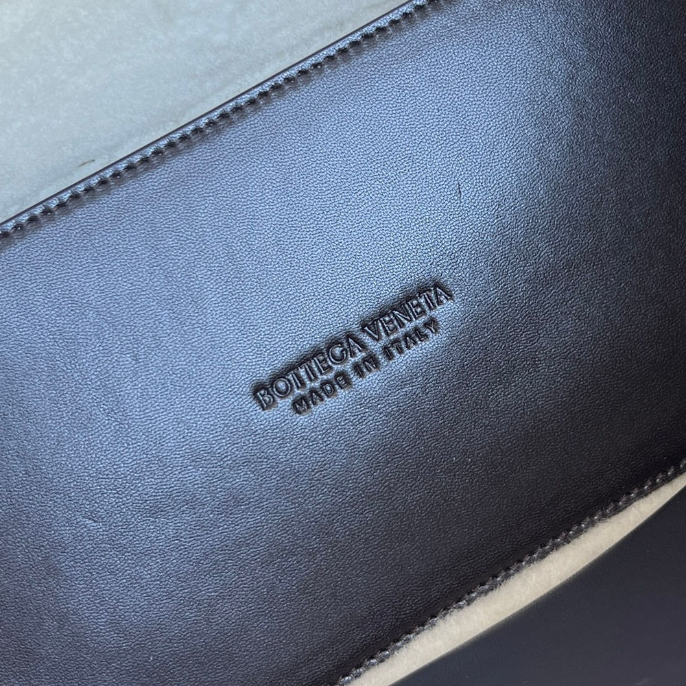 Bottega Veneta Medium Andiamo 32 cm