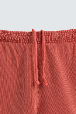 ZARA ШОРТЫ С ВАФЕЛЬНОЙ ФАКТУРОЙ И ЭФФЕКТОМ ПОТЕРТОСТИ, КРАСНЫЙ