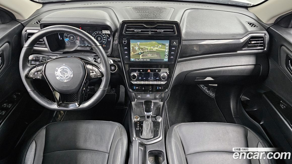 KG Mobility (Ssangyong) Very New Tivoli Бензин 1.5 2WD (11.2021)