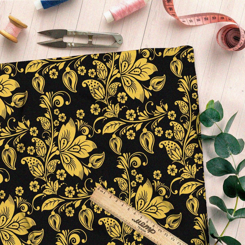 Ткань оксфорд 210 золотые цветы и ягоды в виде хохломы на чёрном фоне
