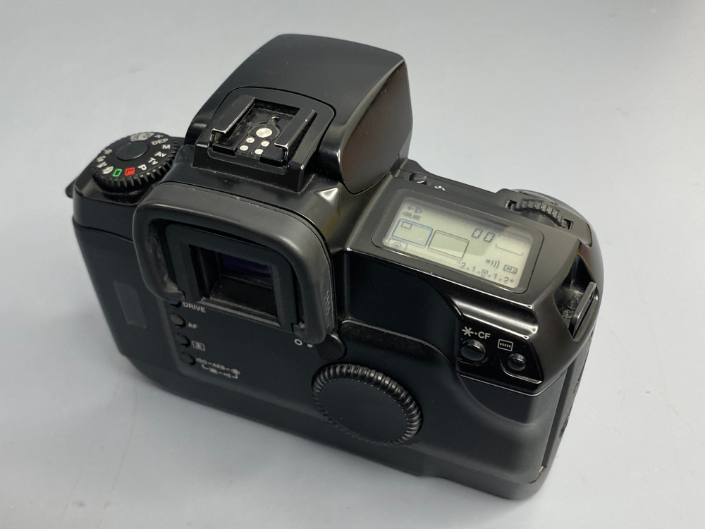 Canon EOS 5 13.000 кадров колесо режимов тяжело прокручивается