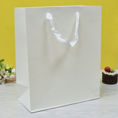 Пакет бумажный 26*32*13см с ручками Крафт белый