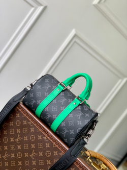 Louis Vuitton Keepall 25