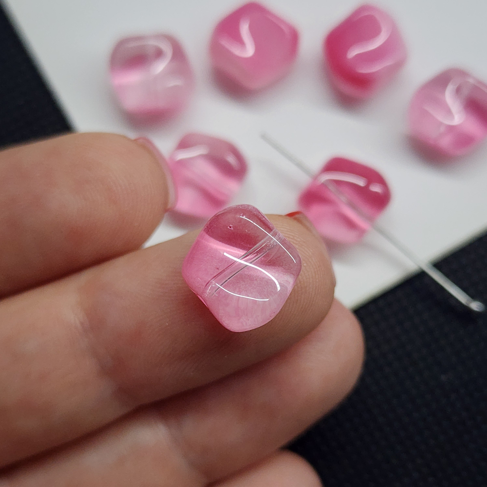 Бусина квадрат, волна, стеклянные, темный розовый, 10мм, штучно