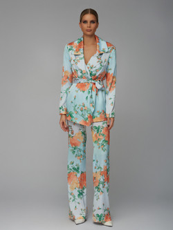 Пижамный костюм с цветами