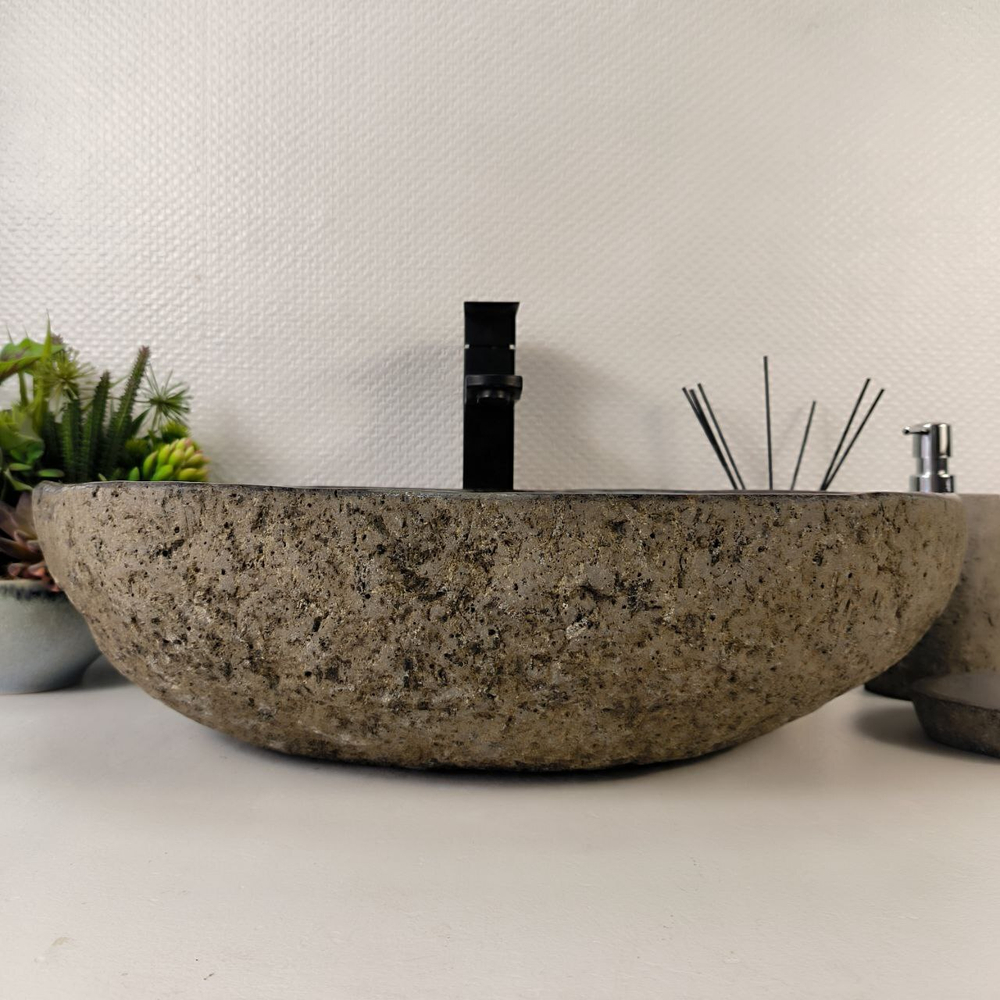 Раковина из речного камня RS-65211 55*37*15 0862