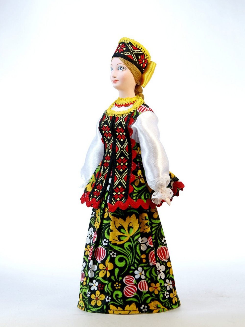 Кукла коллекционная в Девичьем праздничном костюме