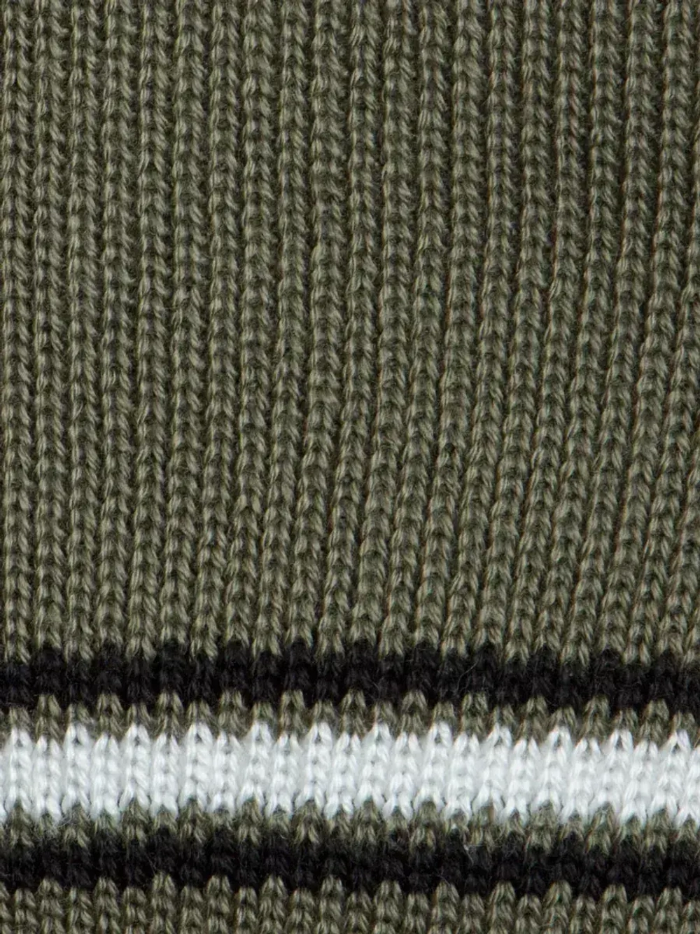 Шапка для детей и подростков на весну