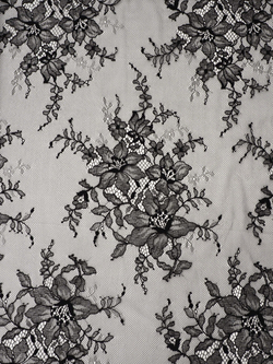 Кружевное полотно черное неэластичное 145 см