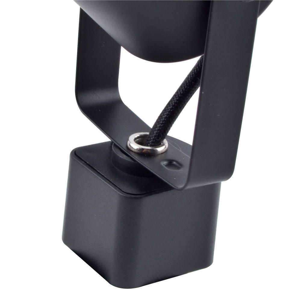 UBL-Q321 GU10-K BLACK SET41 Светильник-прожектор трековый. в составе набора из 4шт. на шинопроводе 1м. с коннектором. Под лампу GU10. Корпус черный. ТМ Volpe