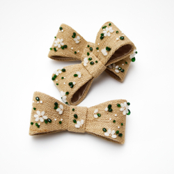 Бант-бабочка S c ромашками