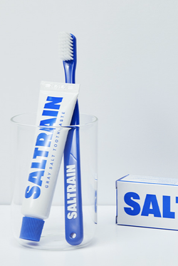 SALTRAIN Дорожный набор синий Travel Kit Blue (Зубная паста Gray Salt 30g + зубная щетка)
