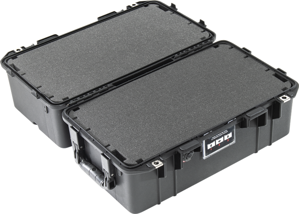 Защитный кейс Peli™ Air 1465 черный с поропластом