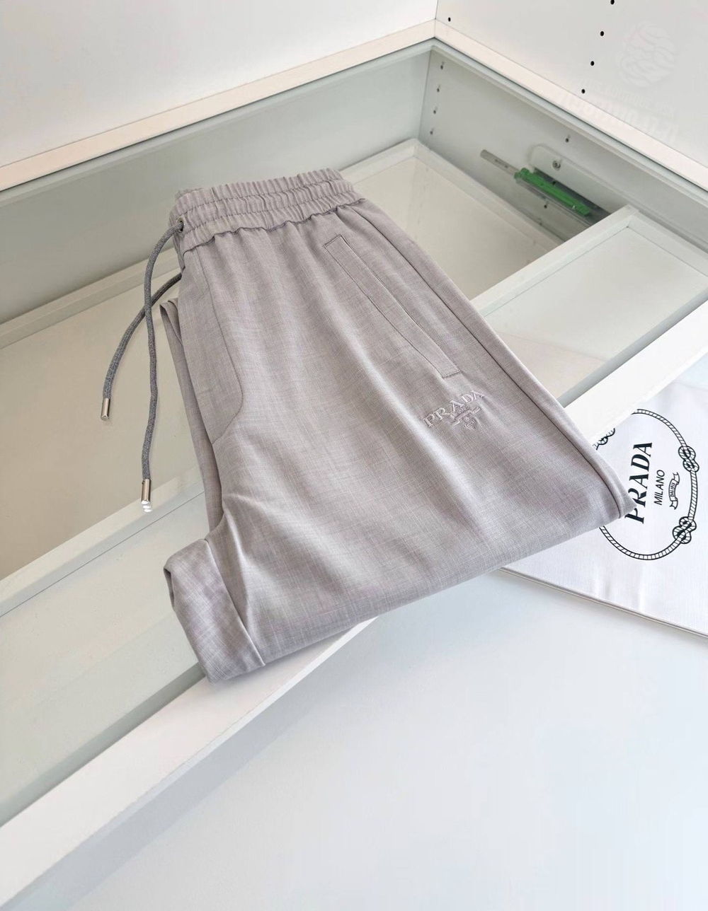 Спортивные штаны Prada