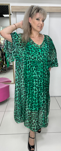 Двойное, длинное, эффектное платье в изумрудном цвете