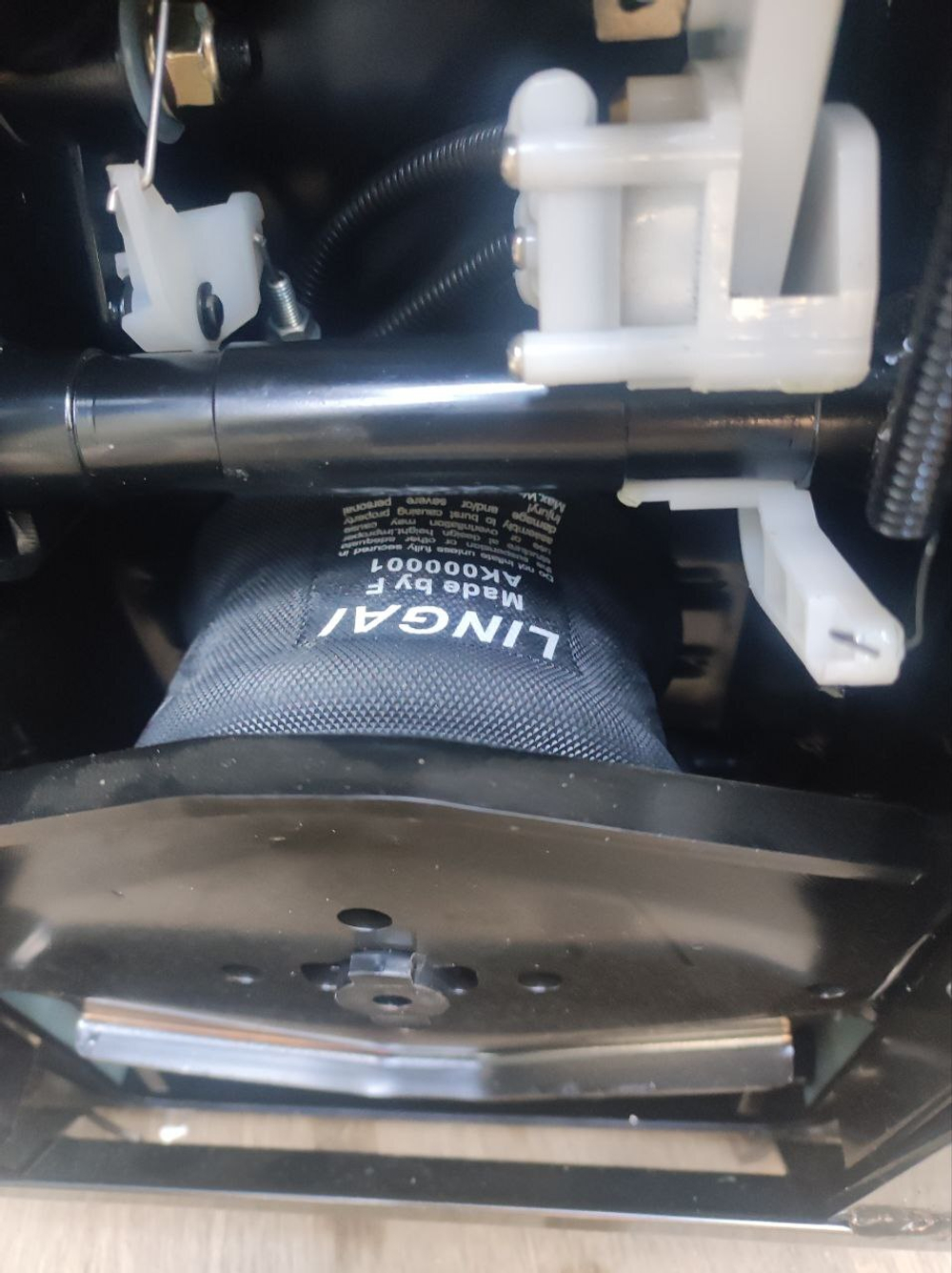 Пневматическое сиденье DongFeng