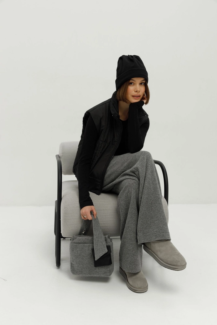 ШАПКА ЖАНИ ЧЕРНЫЙ