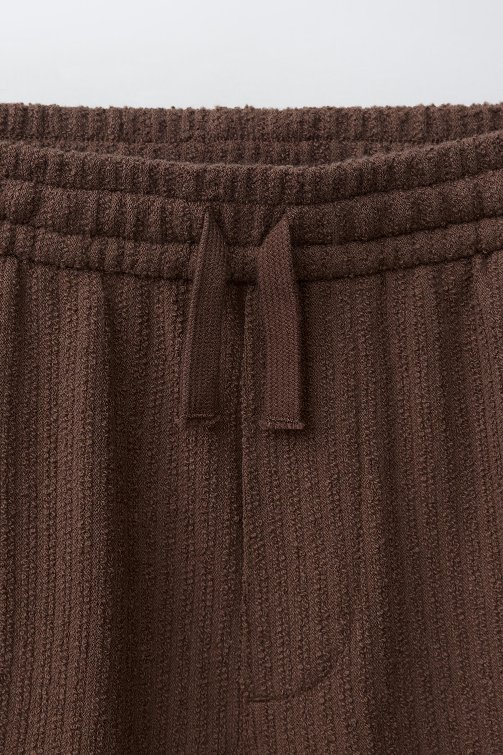 ZARA ШОРТЫ ИЗ РЕЛЬЕФНОЙ ТКАНИ В СЕЛЬСКОМ СТИЛЕ, ШОКОЛАДНЫЙ