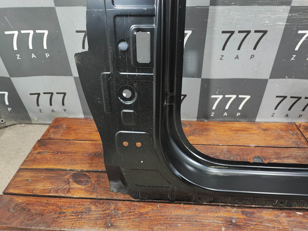 Боковина левая Changan UNI-V 22-нв Новая Оригинал C281F2702050100