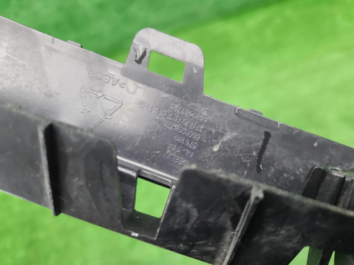 Накладка переднего бампера Geely Tugella (19-23)