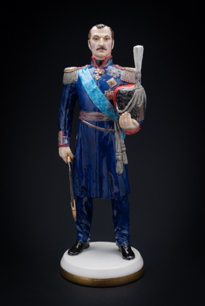 Статуэтка. Фарфор. Солдат. Платов Матвей Иванович - Русский полководец. Россия