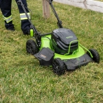 Аккумуляторная газонокосилка Greenworks GC82LM51 (1 x 5 Ач, Быстрое ЗУ) 2515907/2914607/2939007