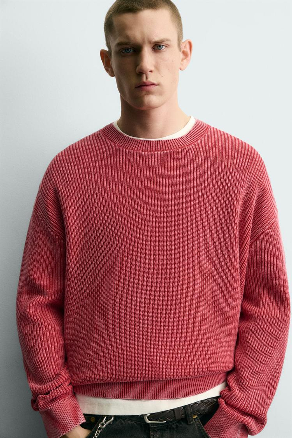 ZARA СВИТЕР В РУБЧИК С ЭФФЕКТОМ ПОТЕРТОСТИМ, КРАСНЫЙ