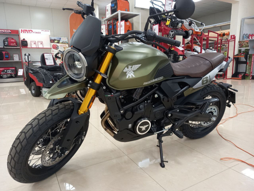 Мотоцикл Moto Мorini SEIEMMEZZO SCR