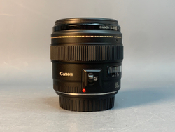 Canon EF 85mm 1.8 USM