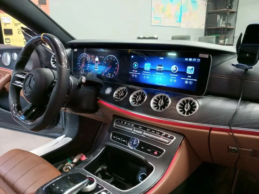 Магнитола Mercedes-Benz E-класс (W213) 2016-2018 NTG 5.5 - Carmedia MRW-M1202 мониторы 12.3", Android 12, 8Гб+128Гб, 4G SIM-слот, CarPlay