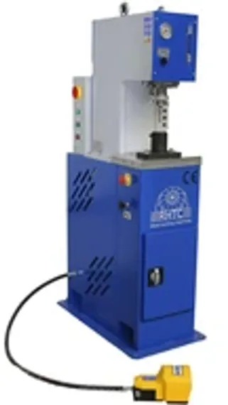 Набор инструментов со штампами и пресс-формами для прессов RHTC